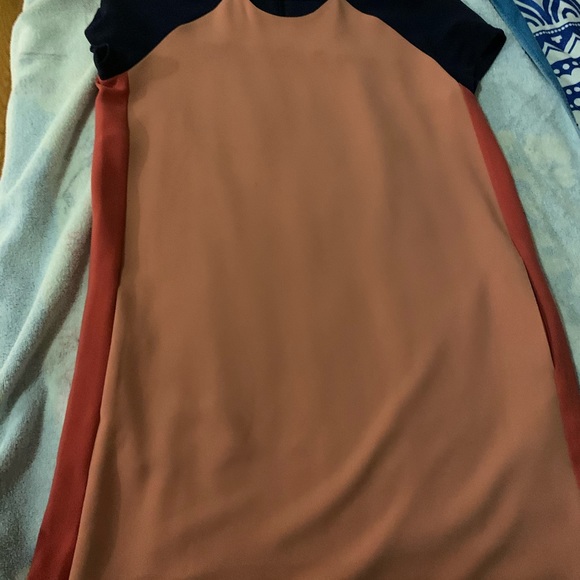 Banana Republic dress - Picture 3 of 5